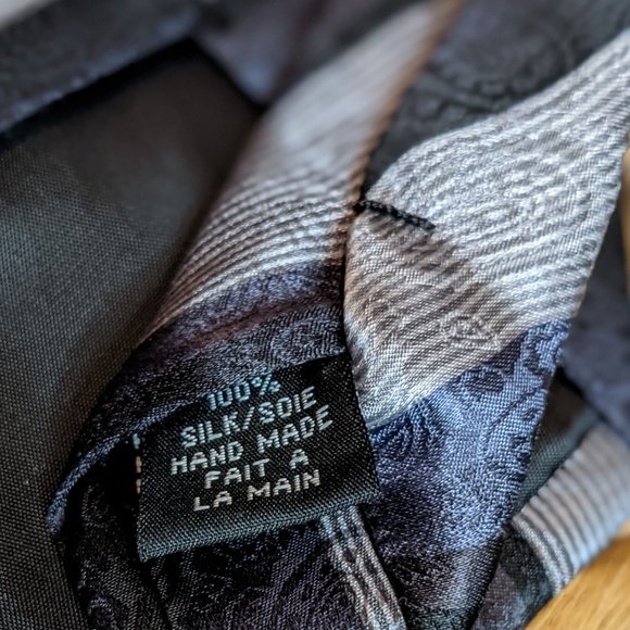 [2/$40] NWOT Men's - Silk Necktie - Grey Stripe - Picture 4 of 4